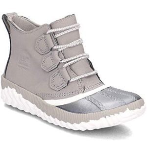 Sorel Out N About boots